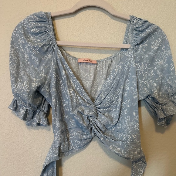 Puff sleeve crop top. NWOT - Picture 1 of 6